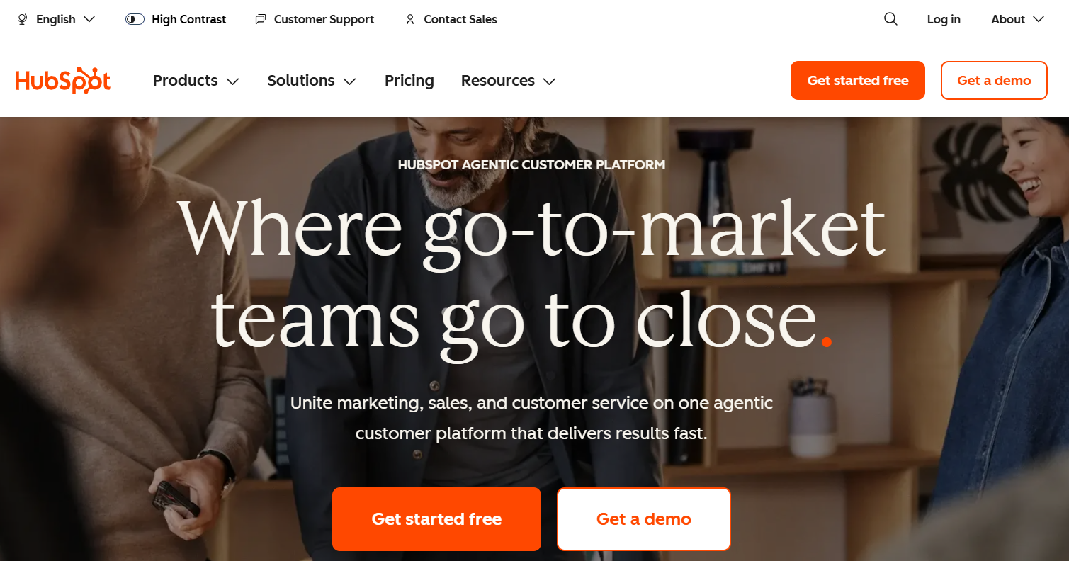 HubSpot homepage, where users can explore the platform, get a demo, or get started for free.